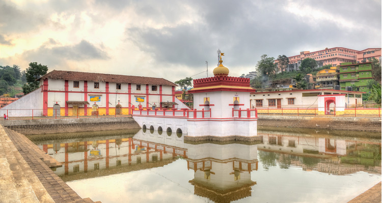 Things to Do in Madikeri Coorg Omkareshwara Temple